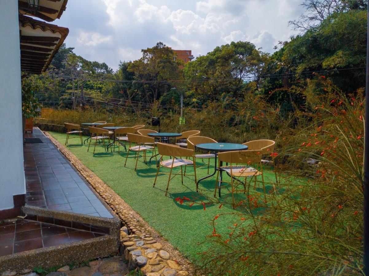 Hotel Boutique La Casa De Piedra Cali Extérieur photo