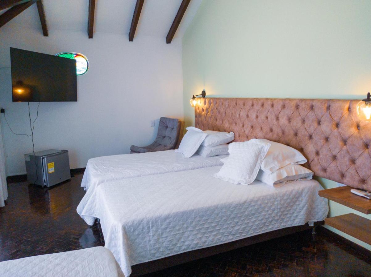 Hotel Boutique La Casa De Piedra Cali Extérieur photo