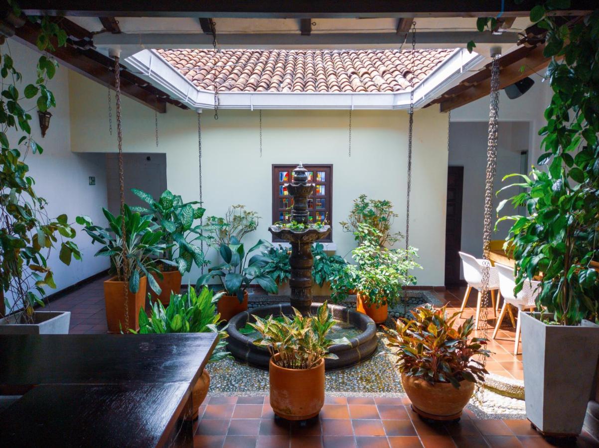 Hotel Boutique La Casa De Piedra Cali Extérieur photo