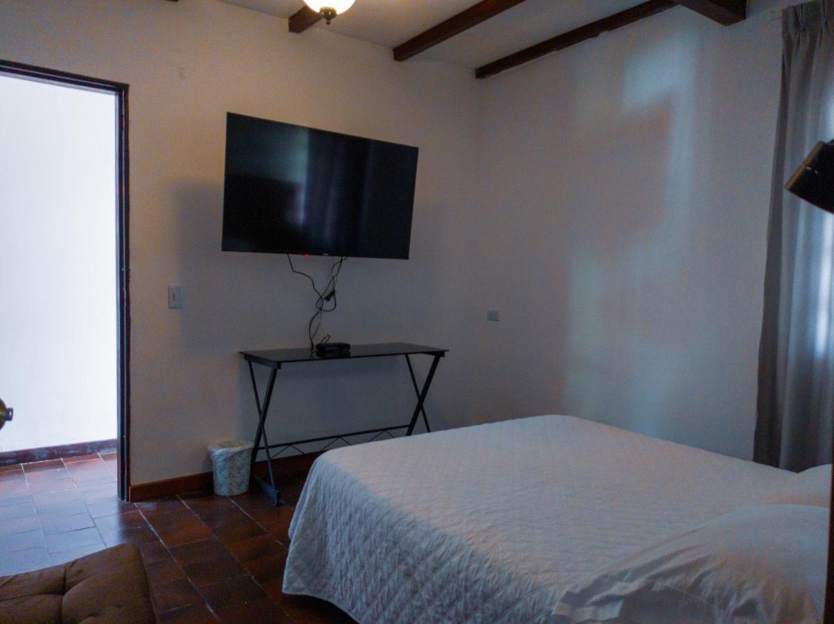 Hotel Boutique La Casa De Piedra Cali Extérieur photo